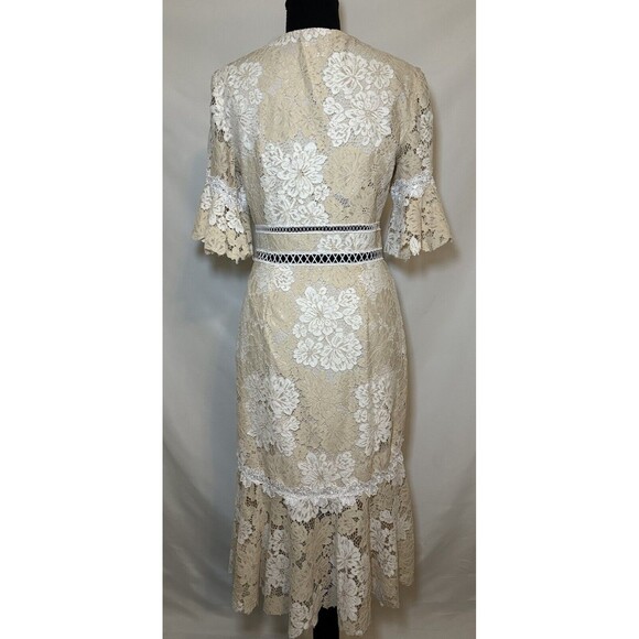 SAYLOR Maggy Cream Flared Hemline Short Sleeve V-Neck Lace Dress MEDIUM - Picture 5 of 13